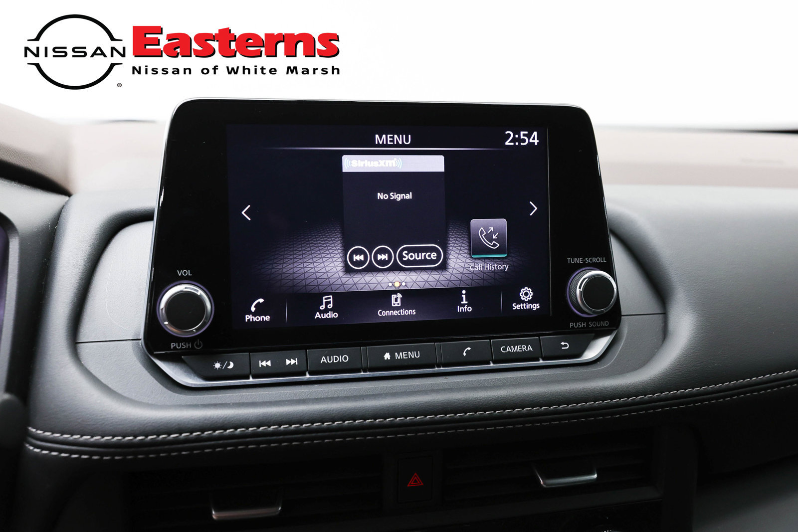 Used 2023 Nissan Rogue S AWD/4WD image 18