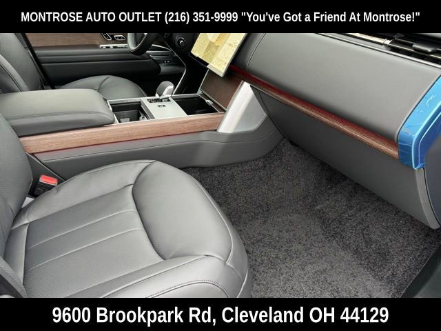 New 2025 Land Rover Range Rover SE image 33