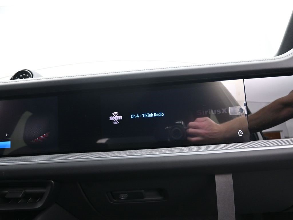 New 2025 Porsche Cayenne Coupe image 20