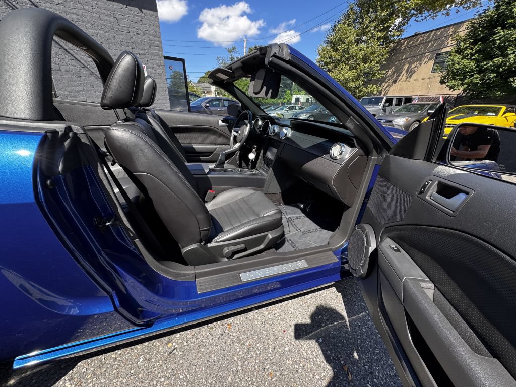 Used 2007 Ford Mustang GT RWD image 17