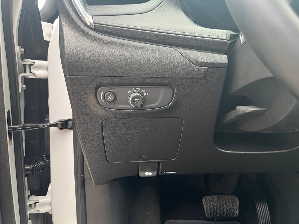 Used 2024 Buick Encore GX Preferred w/ Comfort Package AWD/4WD image 23