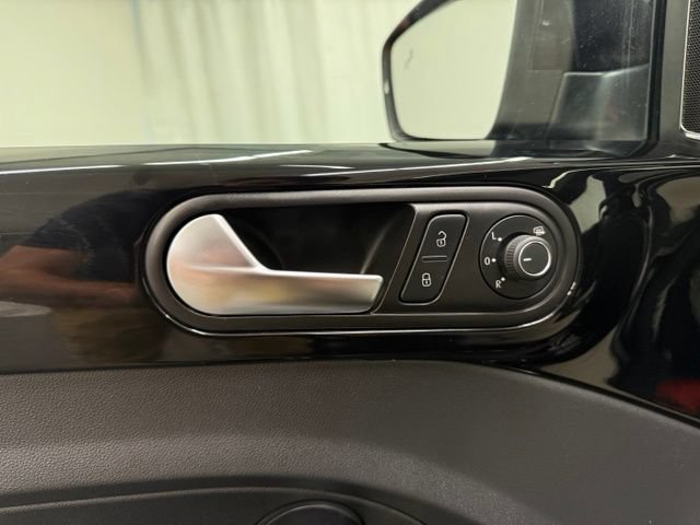 Used 2019 Volkswagen Beetle 2.0T SE w/ SE Premium Package FWD image 11