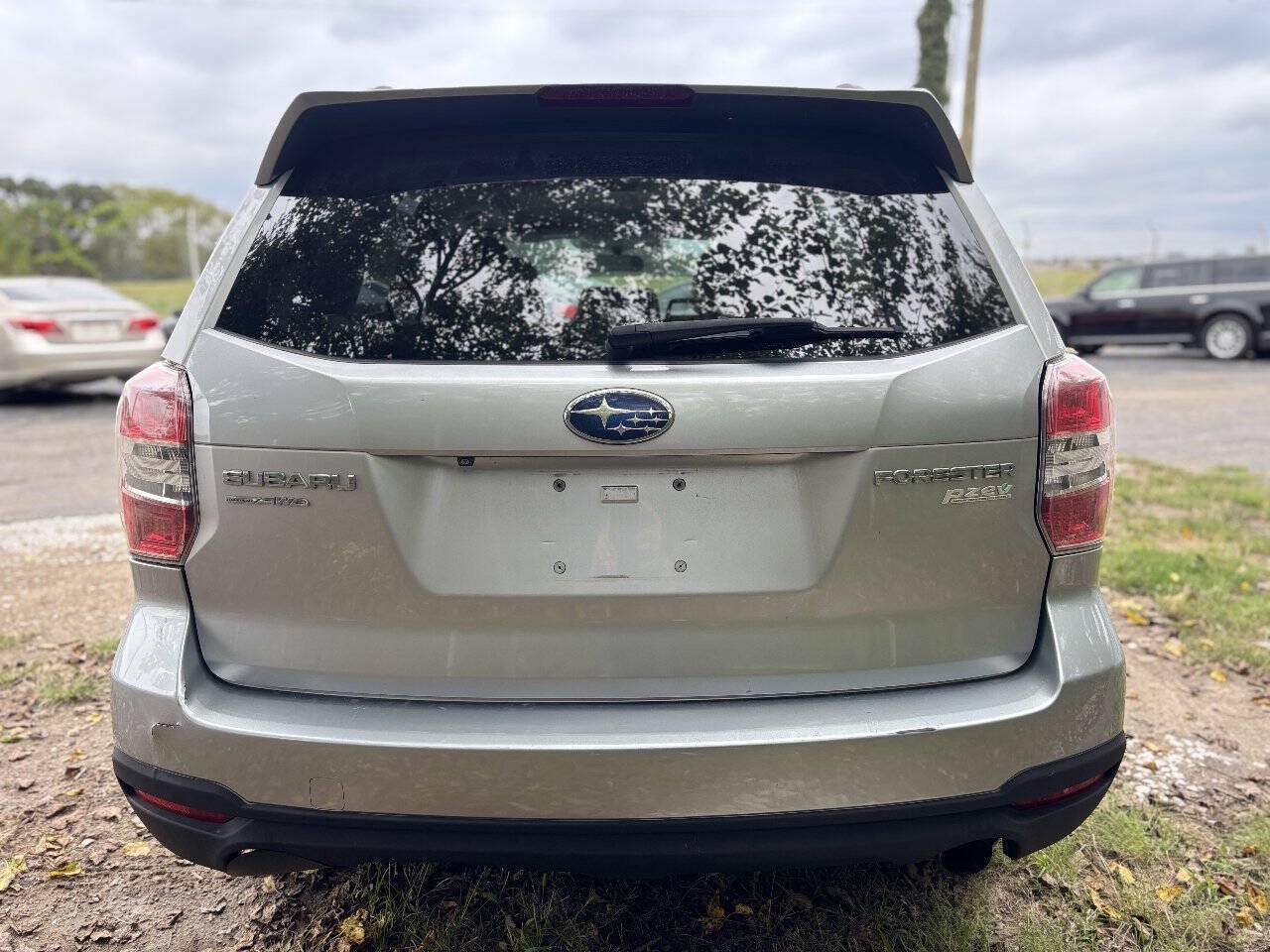 Used 2014 Subaru Forester 2.5i Limited AWD/4WD image 4