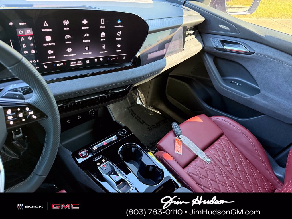 Used 2025 Audi SQ6 e-tron Prestige AWD/4WD image 34