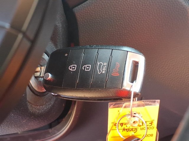 Used 2015 Kia Soul + FWD image 11