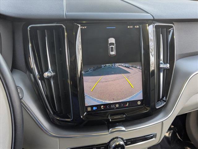 Used 2023 Volvo XC60 B5 Core w/ Climate Package image 12