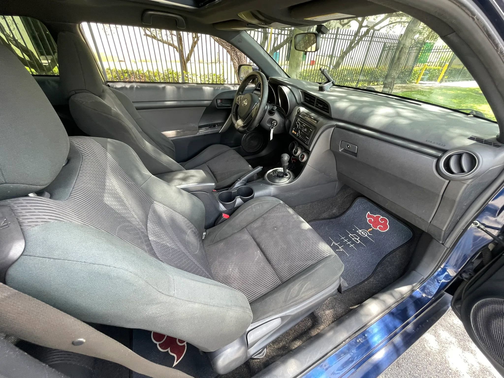 Used 2012 Scion tC FWD image 23