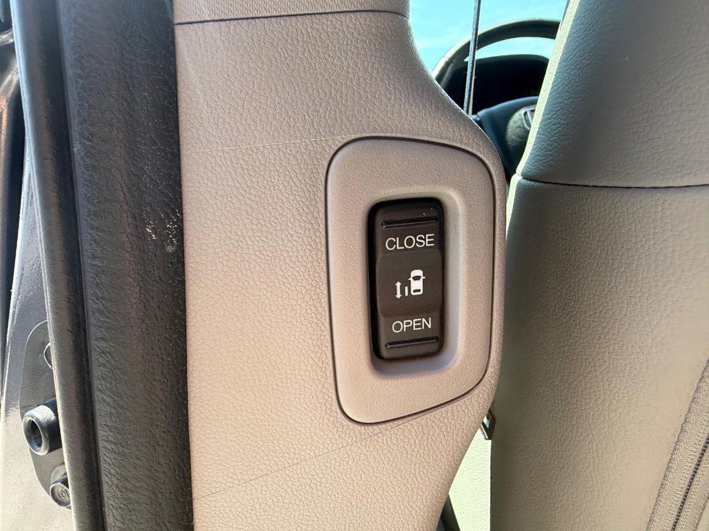 Used 2015 Honda Odyssey EX-L image 46