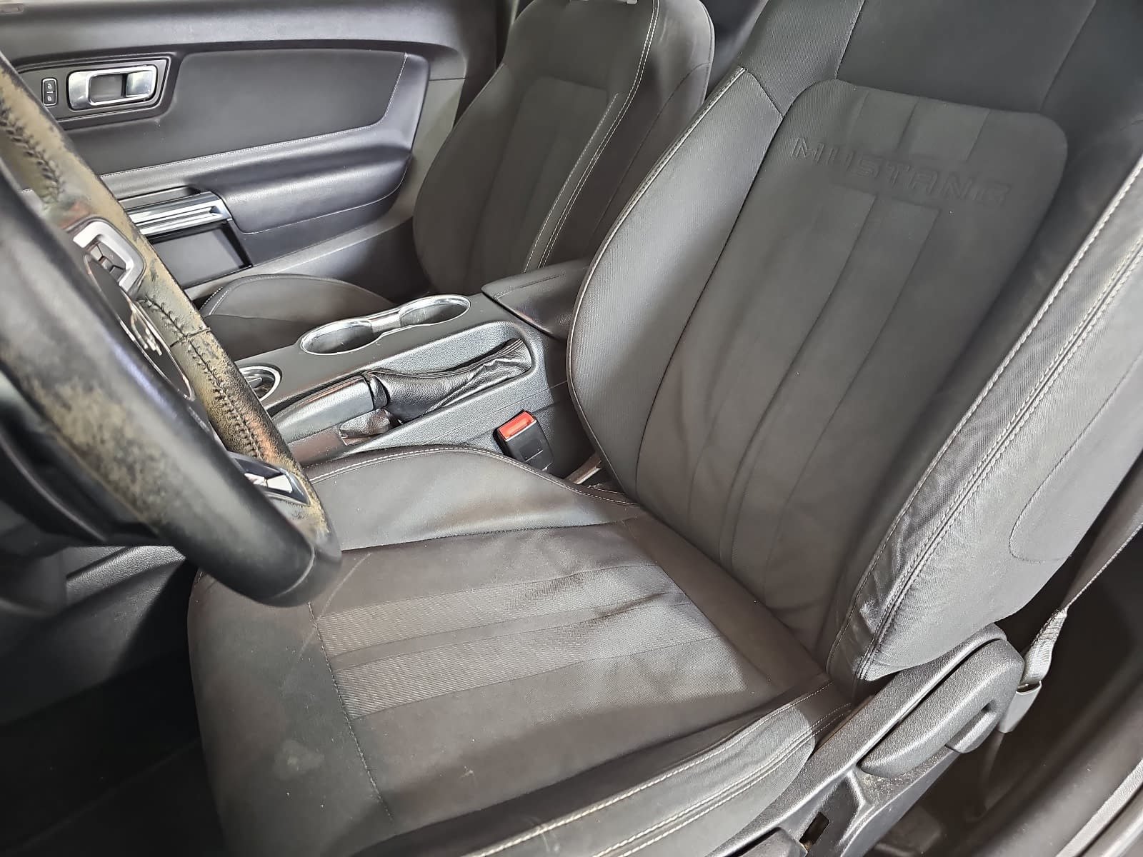 Used 2019 Ford Mustang Coupe RWD image 13