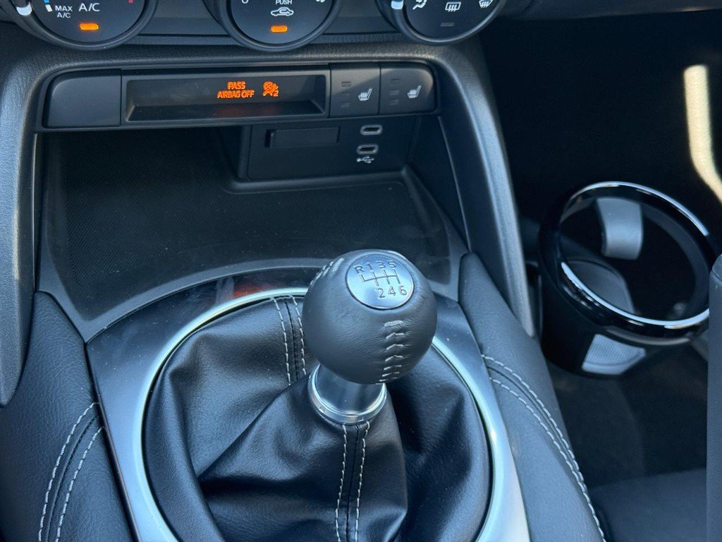 New 2026 MAZDA MX-5 Miata Club w/ Interior Package RWD image 13
