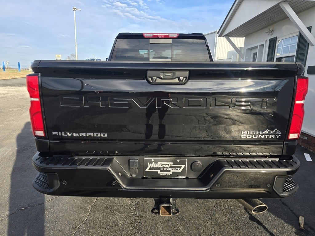 Used 2025 Chevrolet Silverado 2500 High Country w/ High Country Premium Package image 6