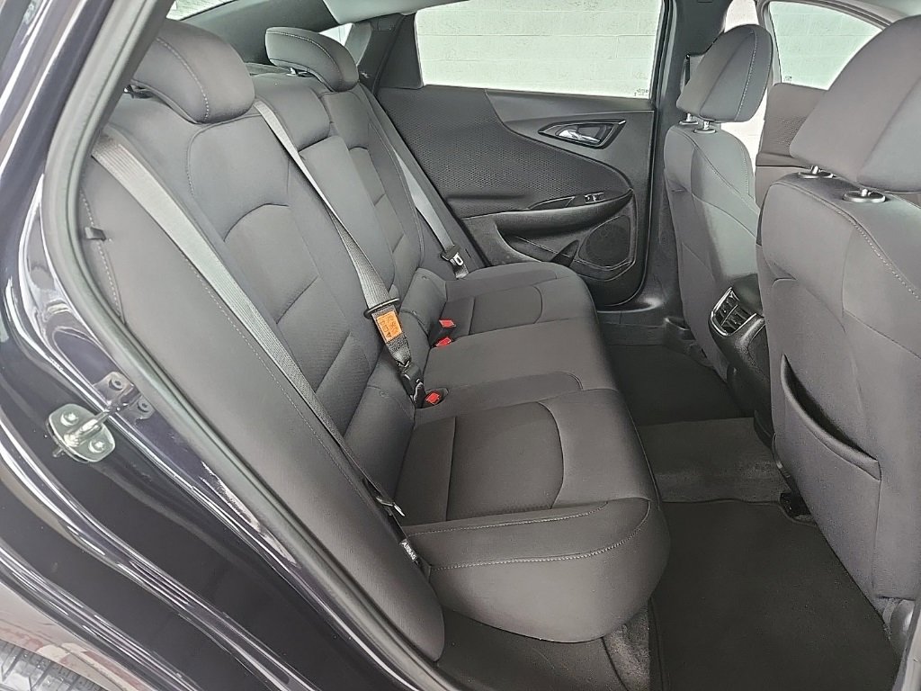 Used 2023 Chevrolet Malibu LT image 33