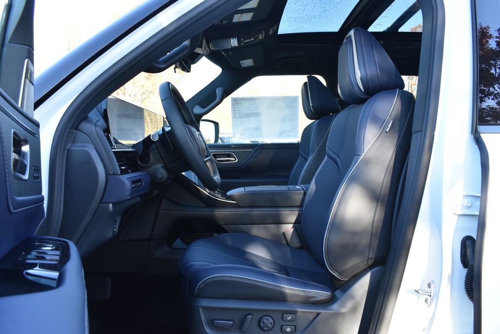 Used 2026 INFINITI QX80 4WD w/ Sport Exterior Package image 10