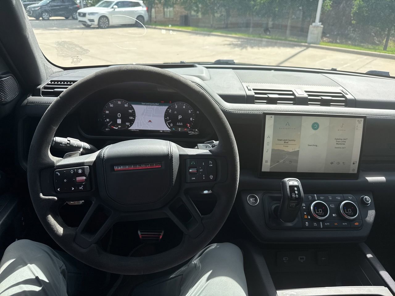 Used 2024 Land Rover Defender 110 V8 AWD/4WD image 21