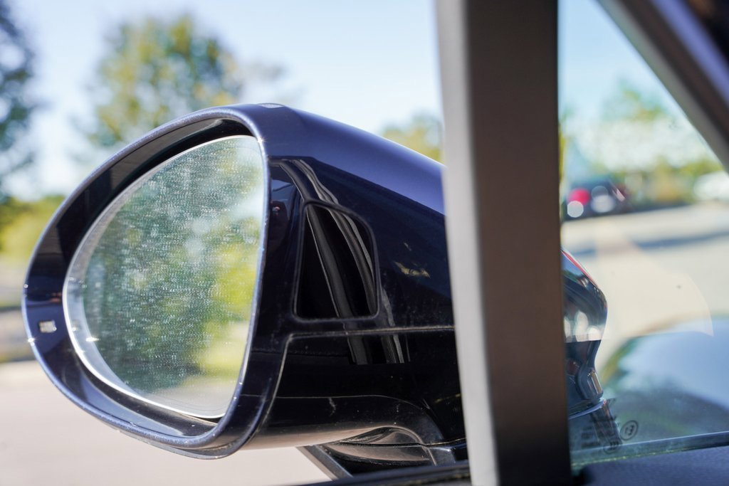 Used 2018 Porsche Panamera 4 image 11