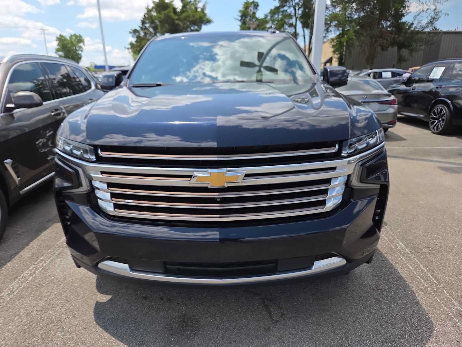 Used 2023 Chevrolet Tahoe High Country AWD/4WD image 5