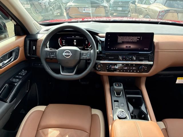 New 2026 Nissan Pathfinder Platinum AWD/4WD image 10