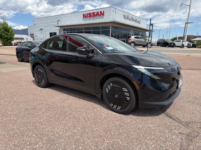 New 2026 Nissan Leaf w/ Floor Mat Package (S+)