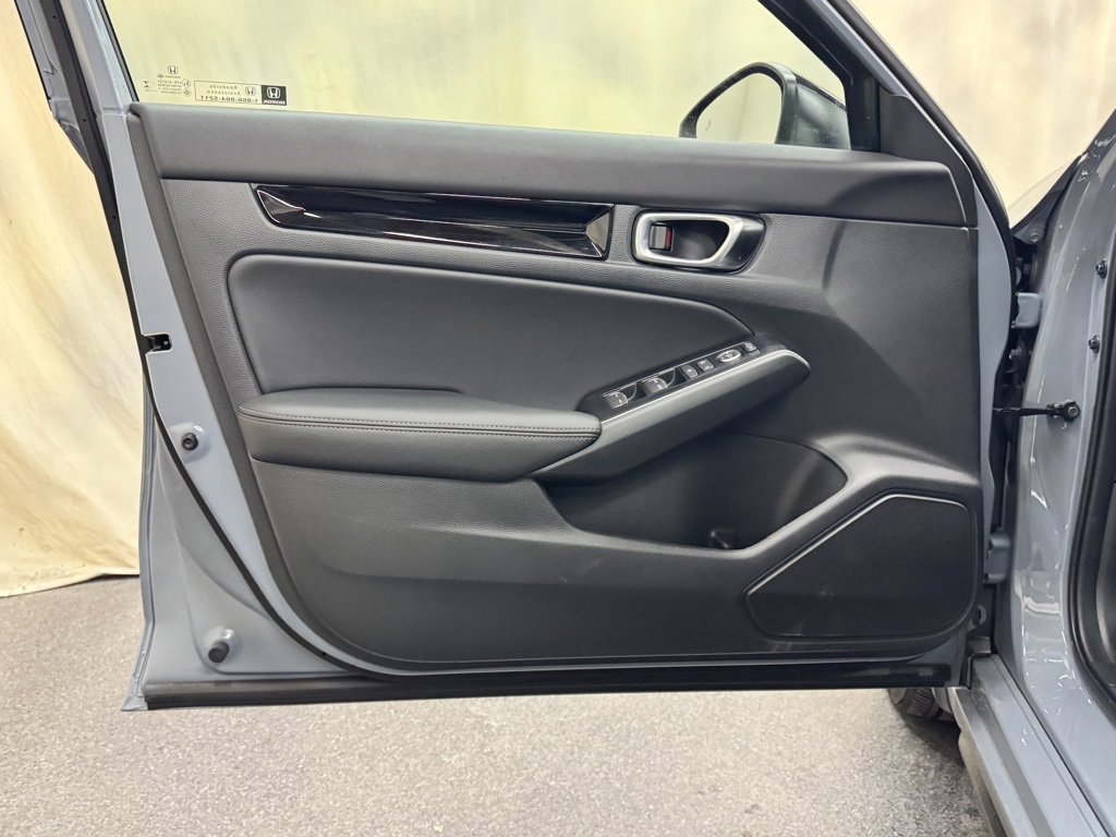 Used 2025 Honda Civic Sport Touring image 12