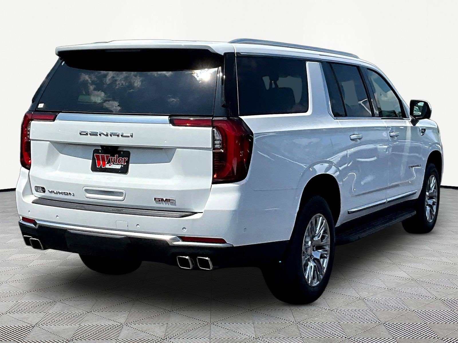 New 2026 GMC Yukon XL Denali w/ Advanced Technology Package AWD/4WD image 7