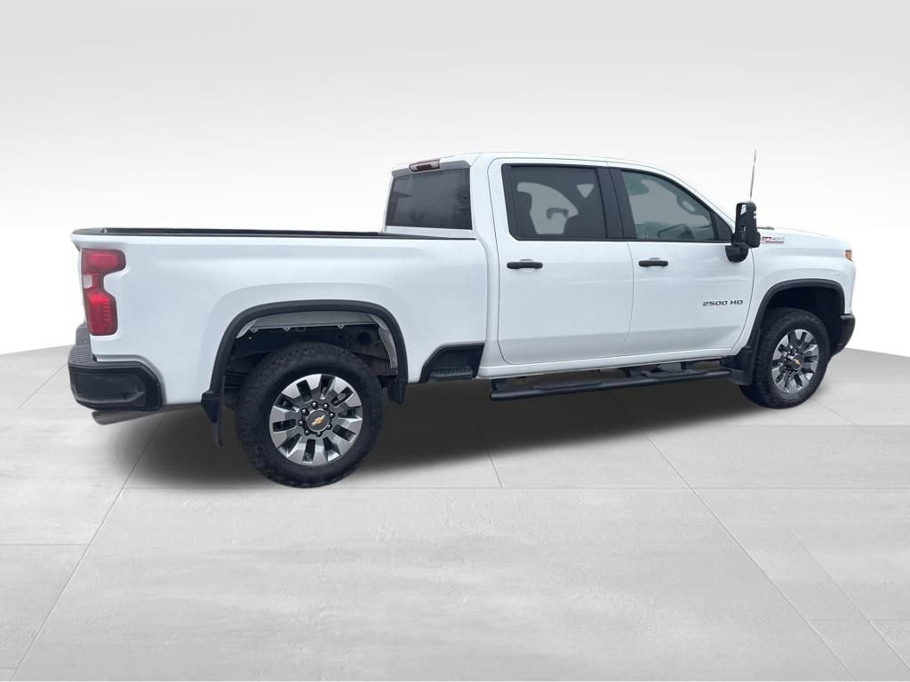 Used 2025 Chevrolet Silverado 2500 Custom w/ Custom Value Package image 7