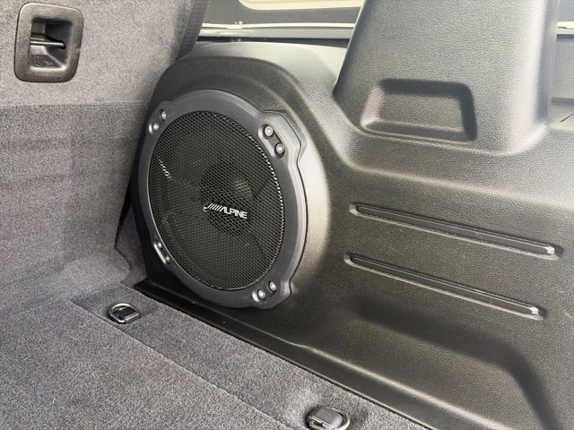 Used 2022 Jeep Wrangler Unlimited Rubicon image 32