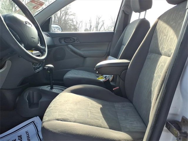 Used 2005 Ford Focus ZX4 Sedan image 13