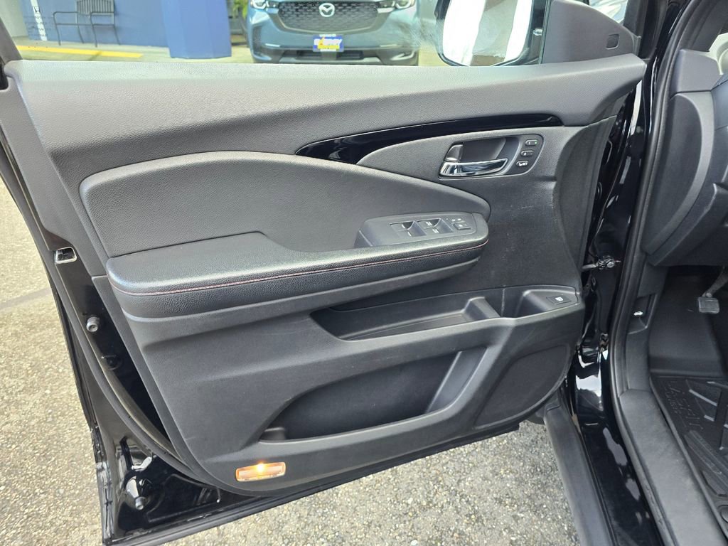 Used 2017 Honda Ridgeline Black Edition image 22