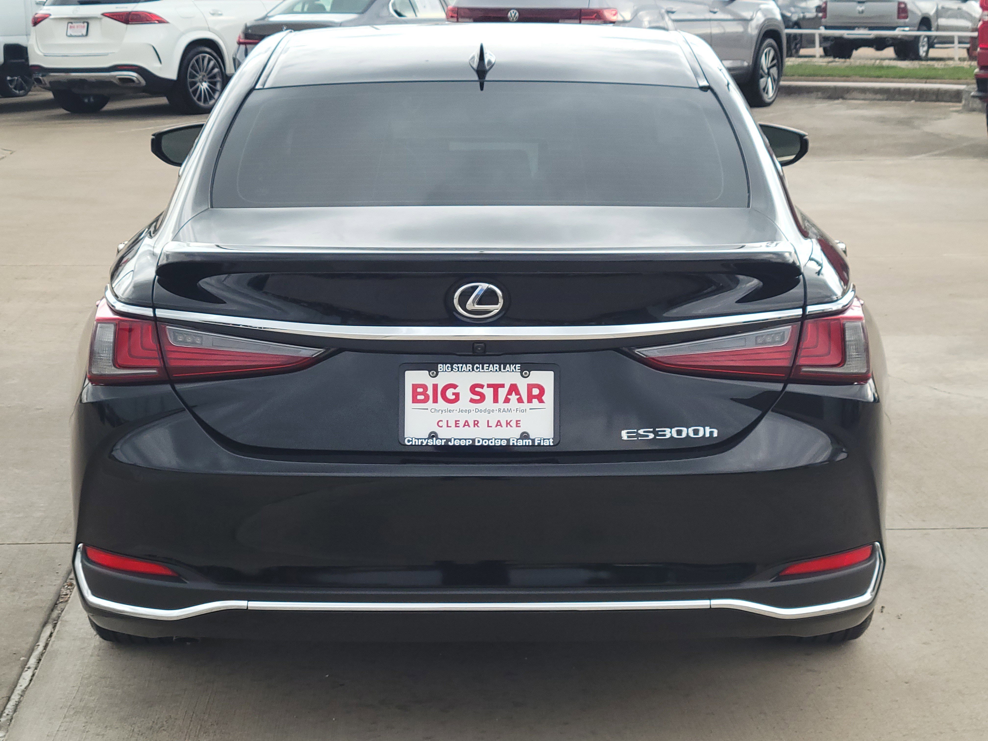 Used 2025 Lexus ES 300h 4DR FWD image 6