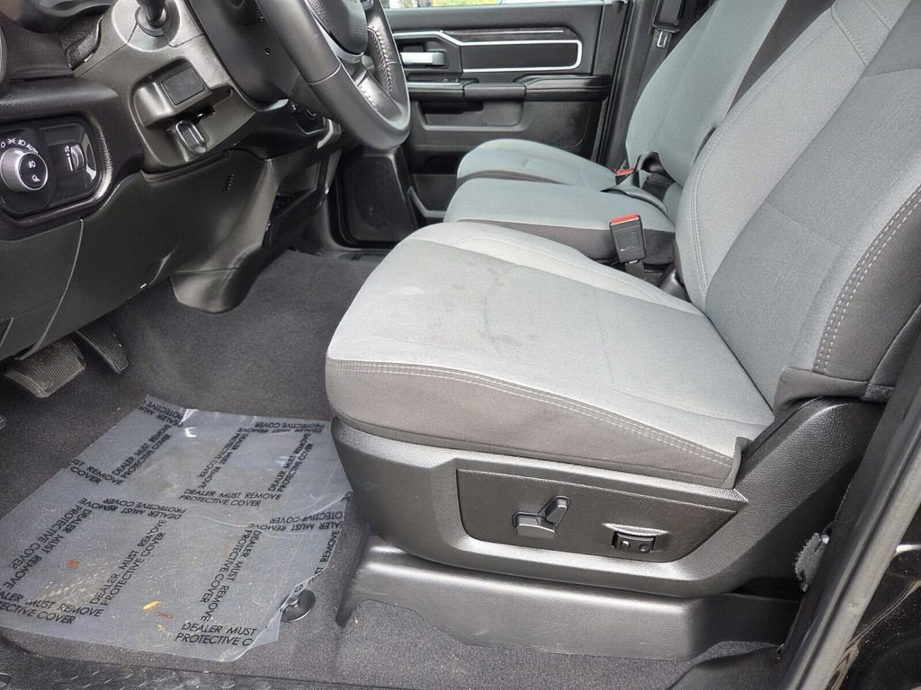 Used 2024 RAM 2500 Big Horn w/ Bed Utility Group image 21