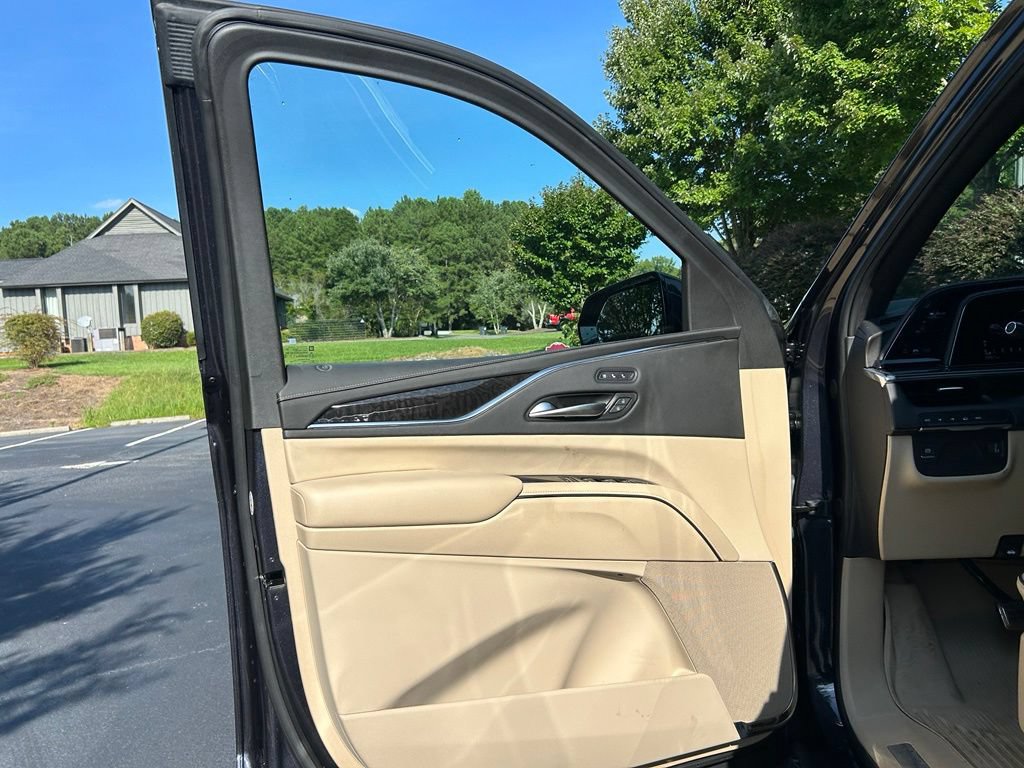 Used 2024 Cadillac Escalade ESV Premium Luxury w/ LPO, Floor Liner Package AWD/4WD image 62