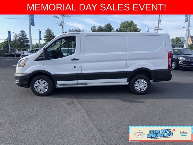 Used 2024 Ford Transit 250 Low Roof w/ Exterior Upgrade Package RWD image 4