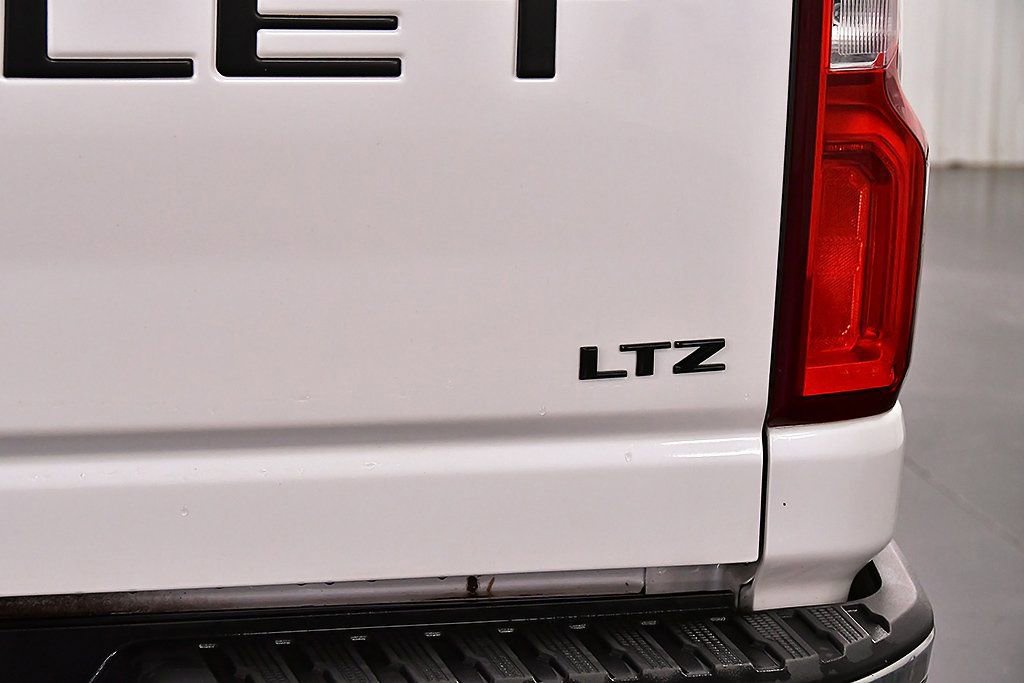 Used 2022 Chevrolet Silverado 2500 LTZ w/ LTZ Plus Package image 14