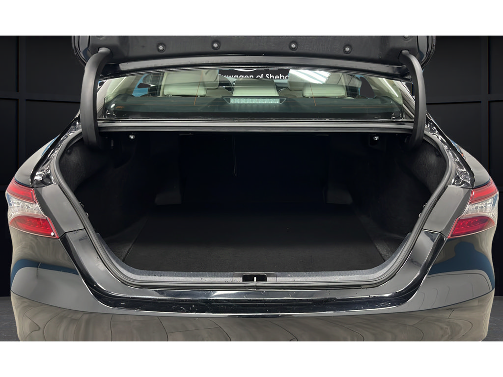 Used 2023 Toyota Camry XLE w/ Cold Weather Package FWD image 26