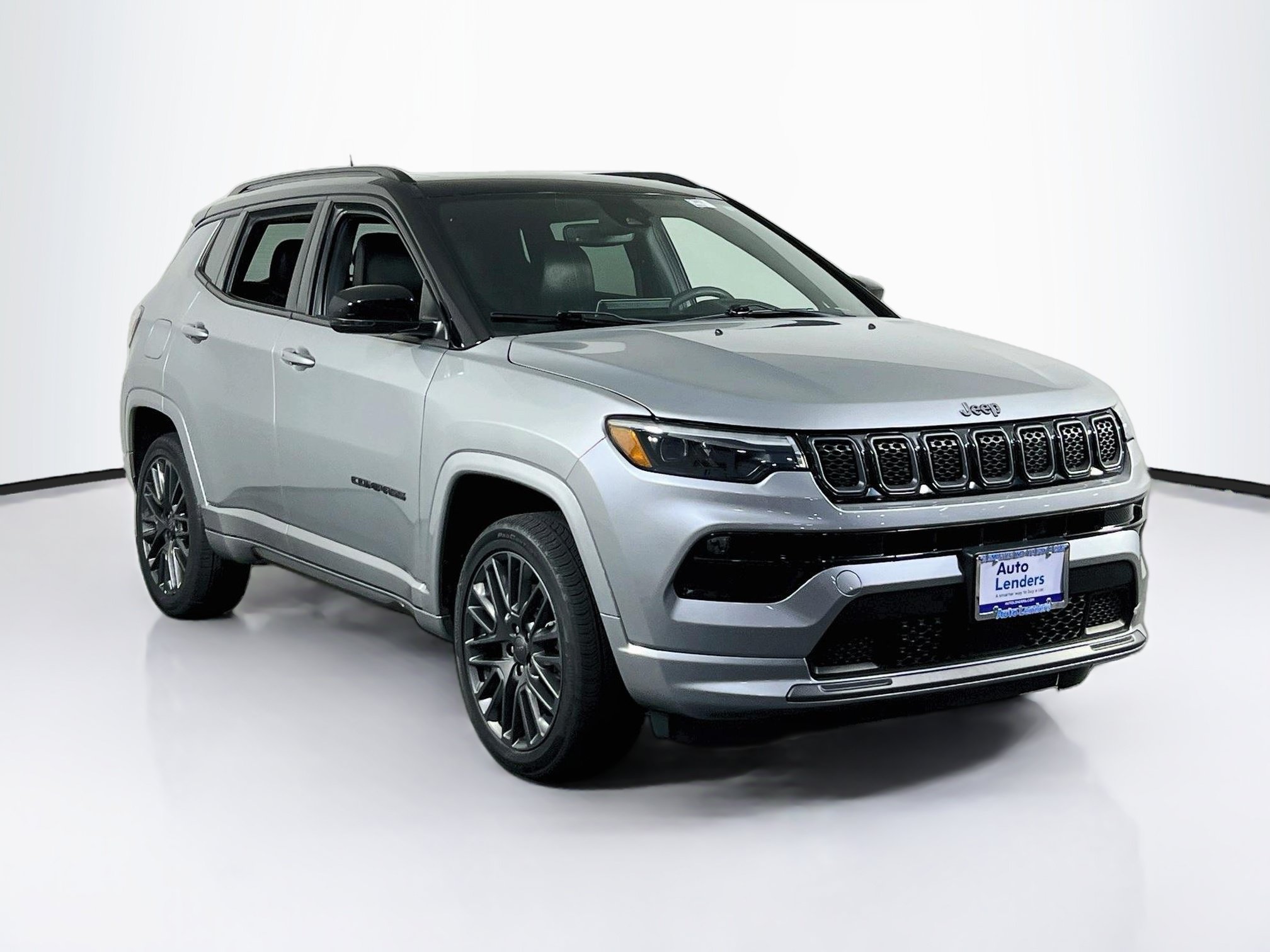 Used 2023 Jeep Compass High Altitude AWD/4WD image 3
