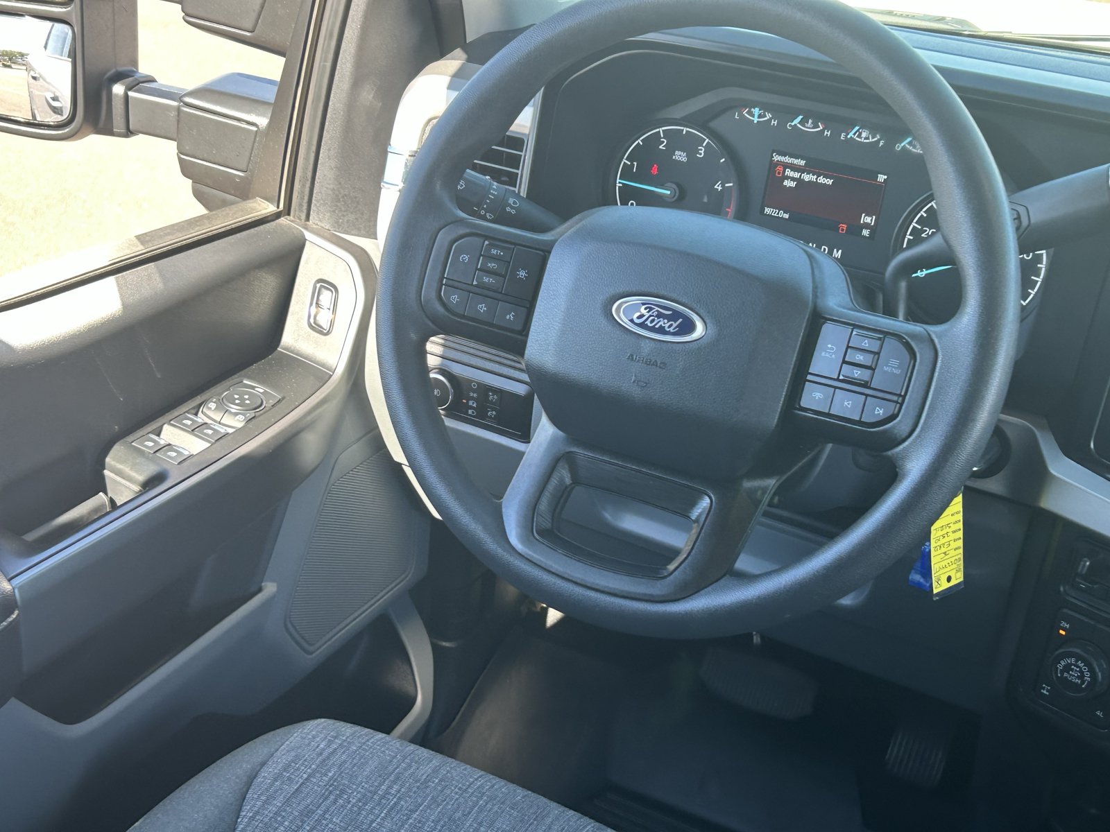 Used 2025 Ford F350 XLT w/ Tremor Off-Road Package AWD/4WD image 15