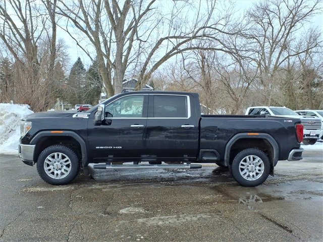 Used 2022 GMC Sierra 3500 SLT w/ SLT Convenience Package image 7