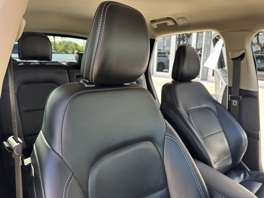 Used 2020 Ford Escape SEL image 48