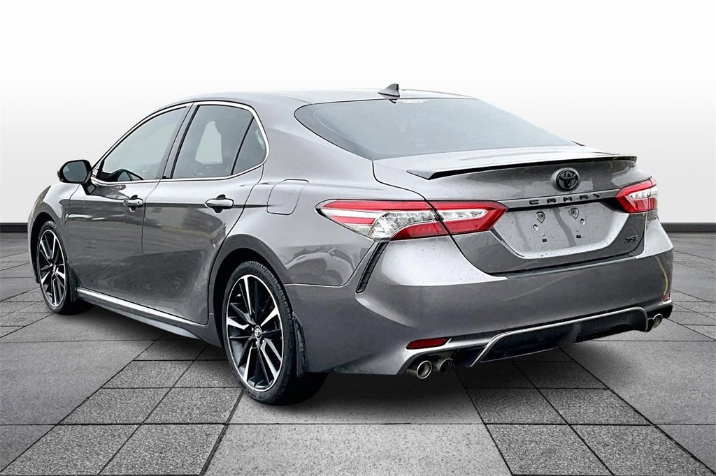 Used 2019 Toyota Camry XSE image 8