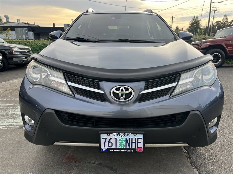 Used 2014 Toyota RAV4 Limited w/ Technology Package AWD/4WD image 8