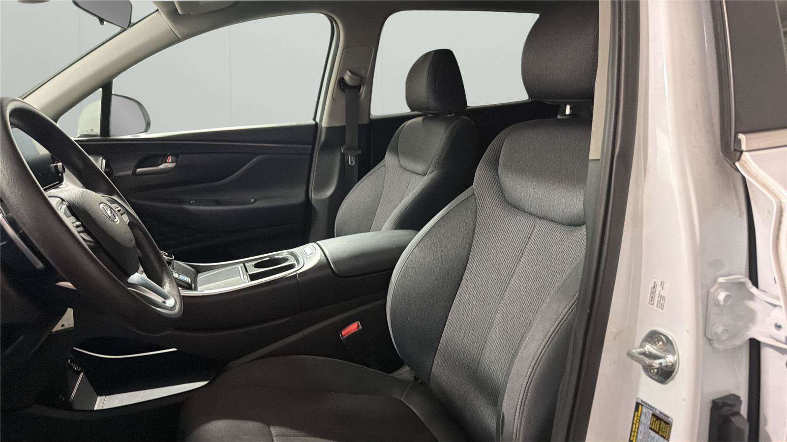 Used 2021 Hyundai Santa Fe SE FWD image 10