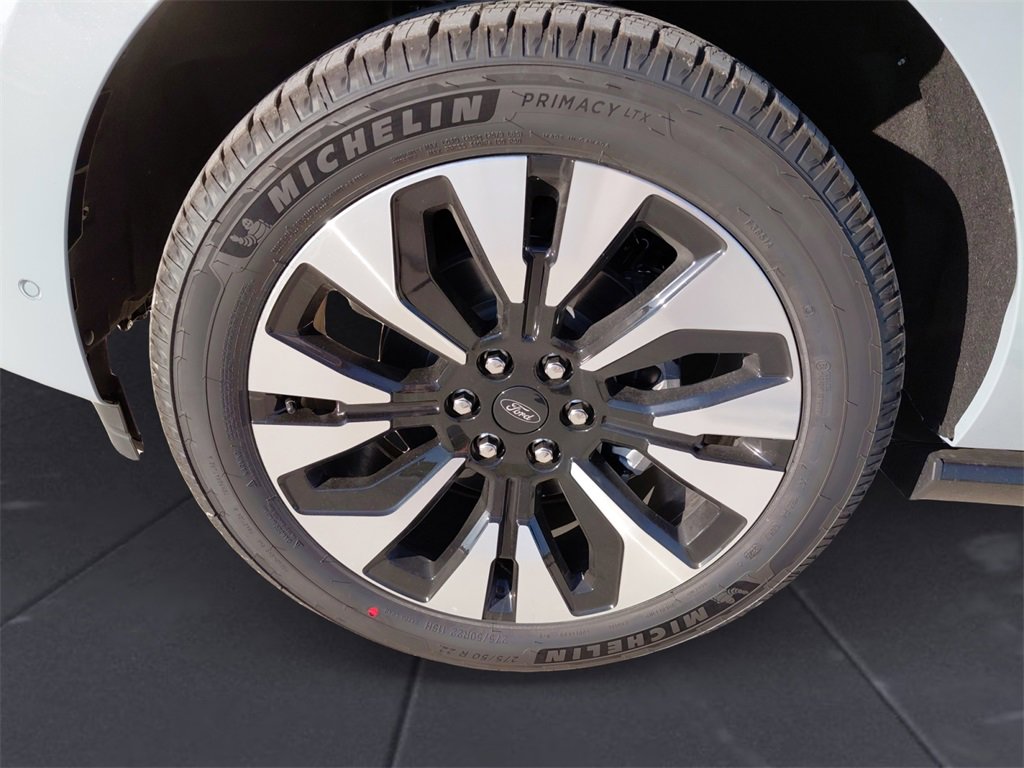 New 2025 Ford Expedition Max Platinum w/ Platinum Ultimate Package image 14