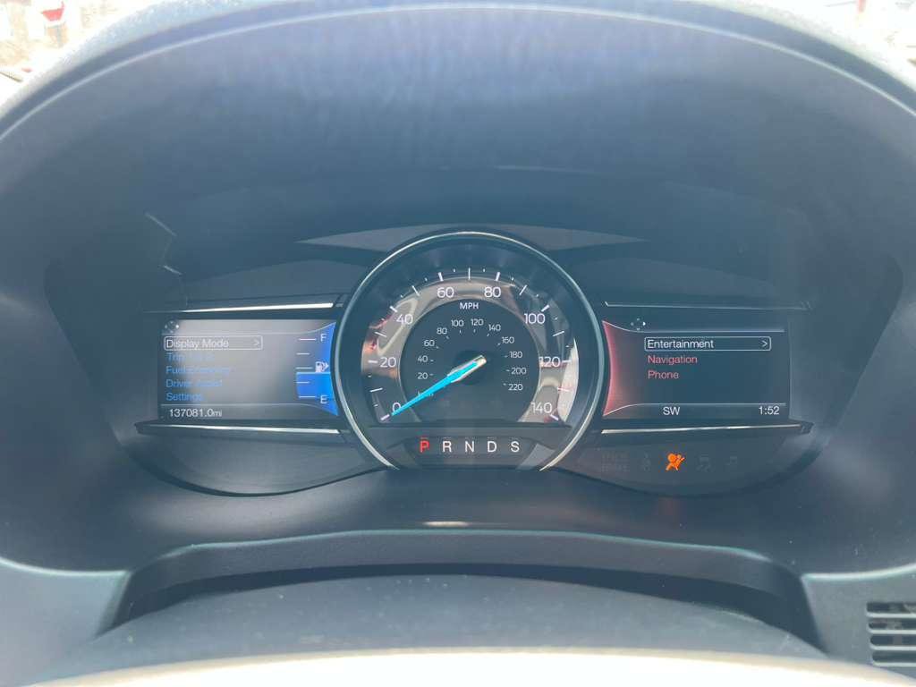 Used 2016 Ford Explorer XLT w/ Equipment Group 202A image 21