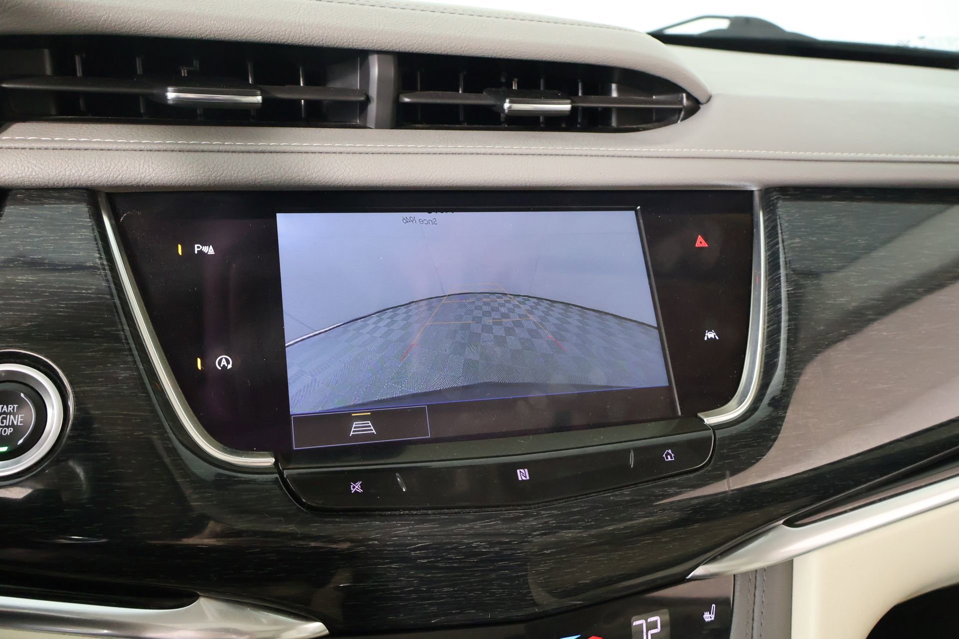 Used 2021 Cadillac XT6 Premium Luxury FWD image 6