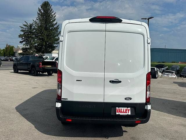 New 2027 Ford Transit 250 148 Medium Roof w/ Load Area Protection Package RWD image 5