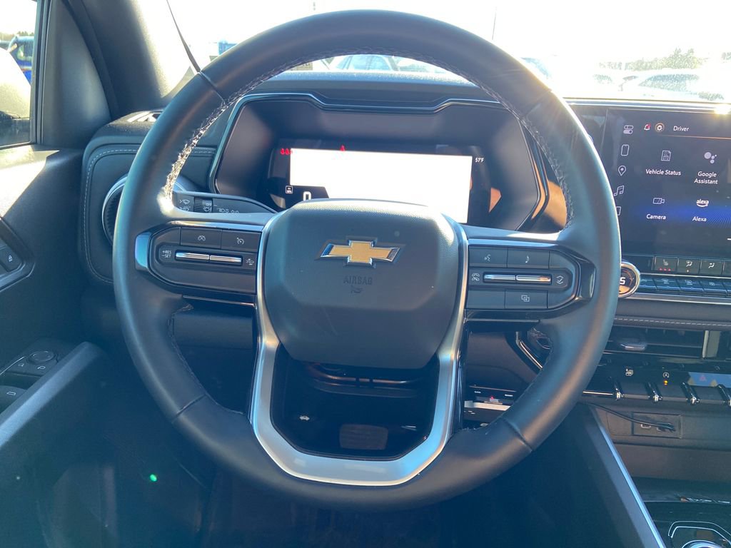 Used 2024 Chevrolet Colorado LT w/ LT Convenience Package II AWD/4WD image 18