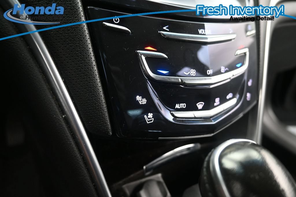 Used 2018 Cadillac XTS Luxury FWD image 16