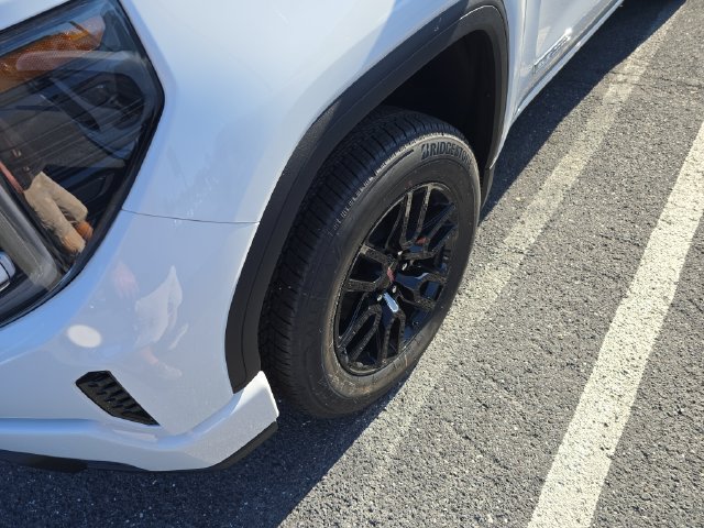 New 2026 GMC Sierra 1500 Elevation AWD/4WD image 9