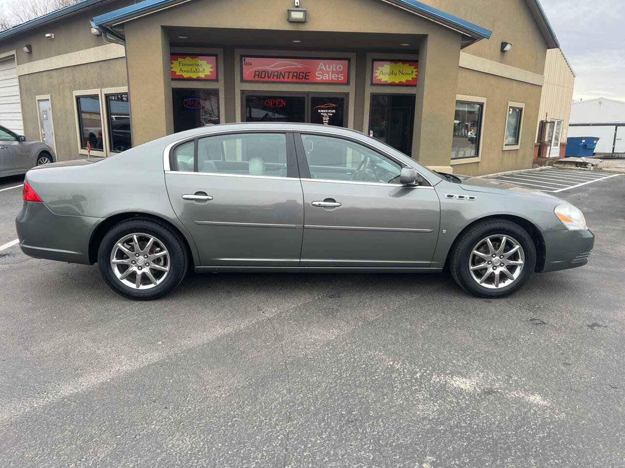 Used 2007 Buick Lucerne CXL image 1