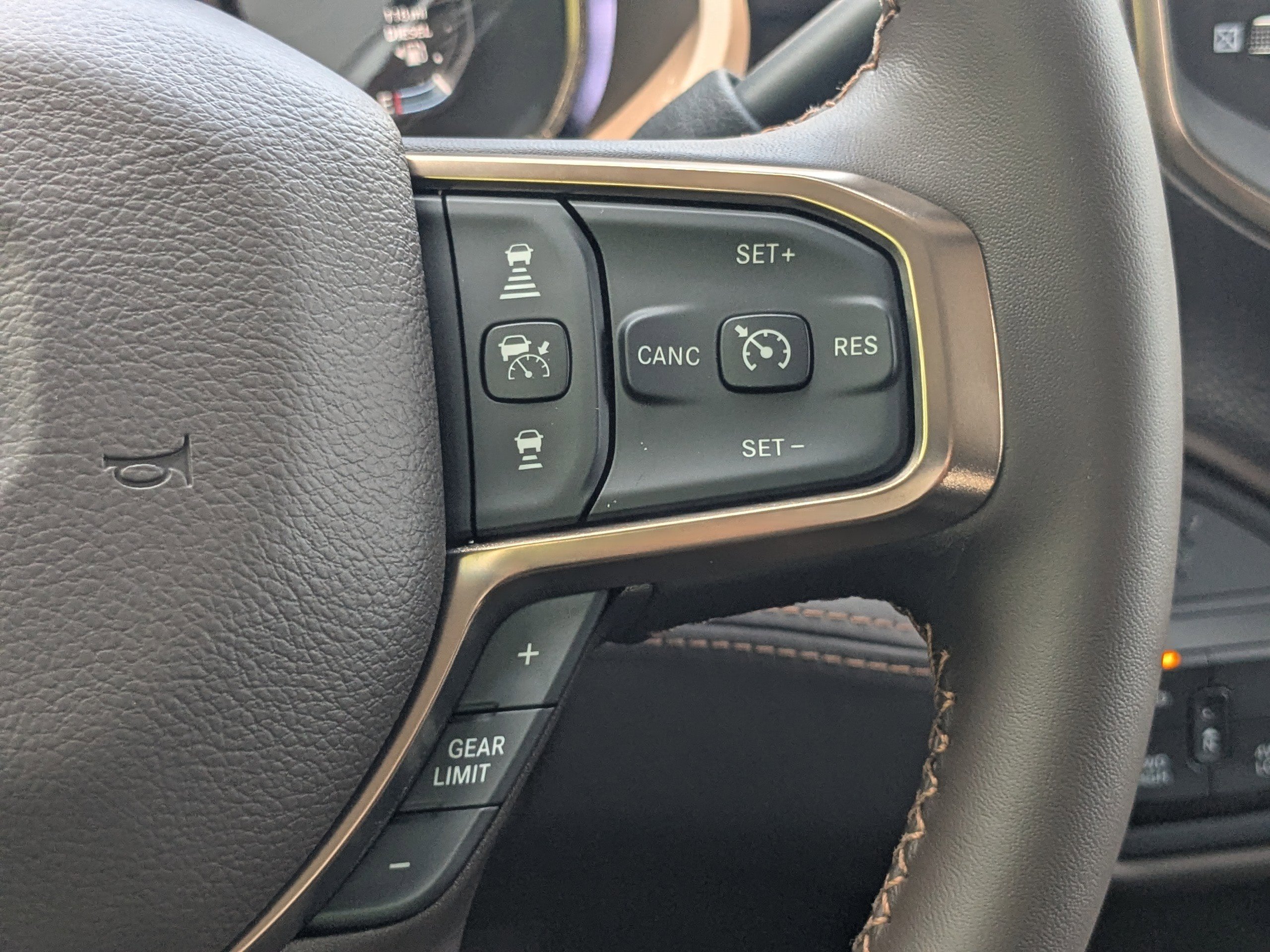 New 2026 RAM 2500 Limited AWD/4WD image 26